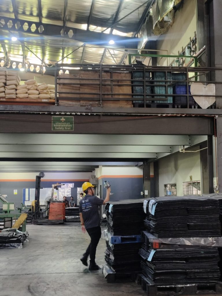 Industrial hall